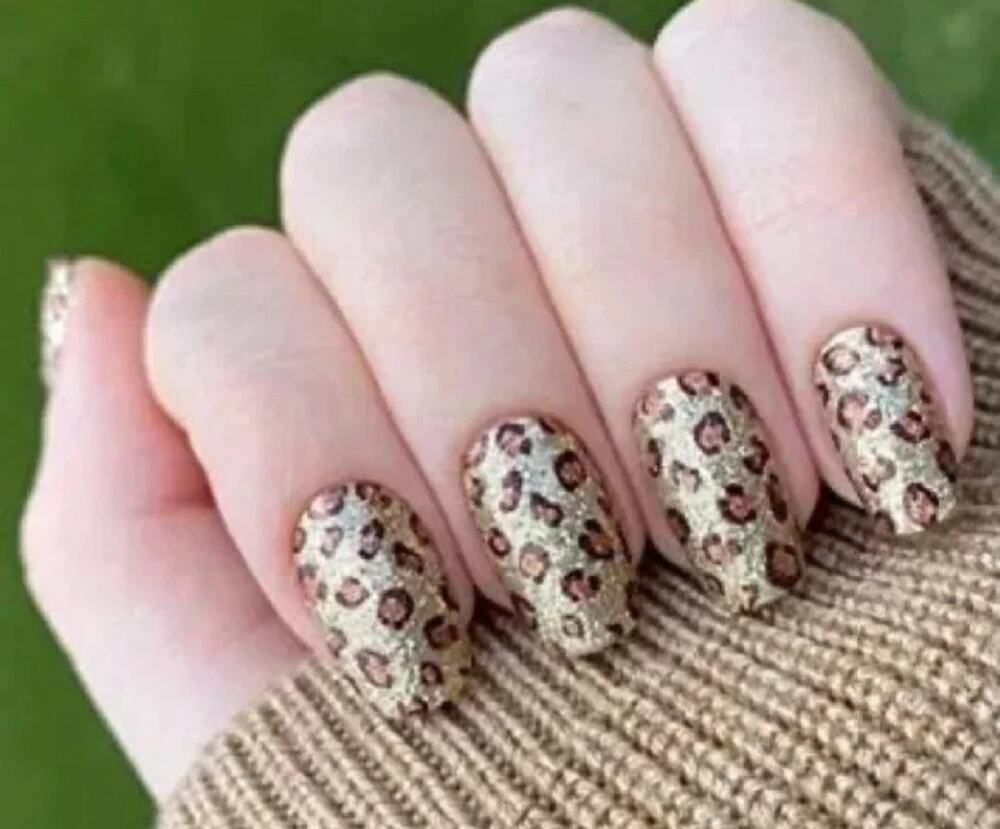 Color Street Nail Strips Safari Chic Animal Leopard Print Glitter Chic